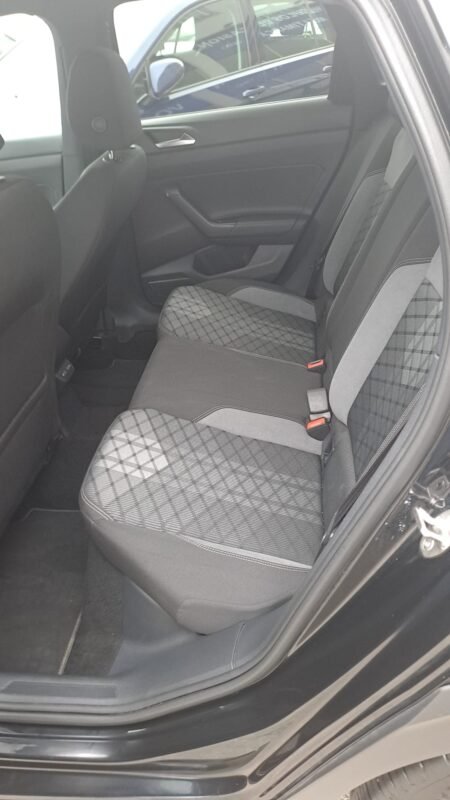 VOLKSWAGEN Taigo R_line 1.0 TSI