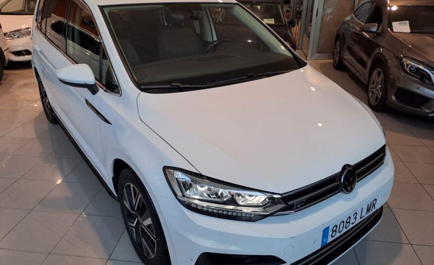 VOLKSWAGEN Touran Sport 2.0 TDI 110kW